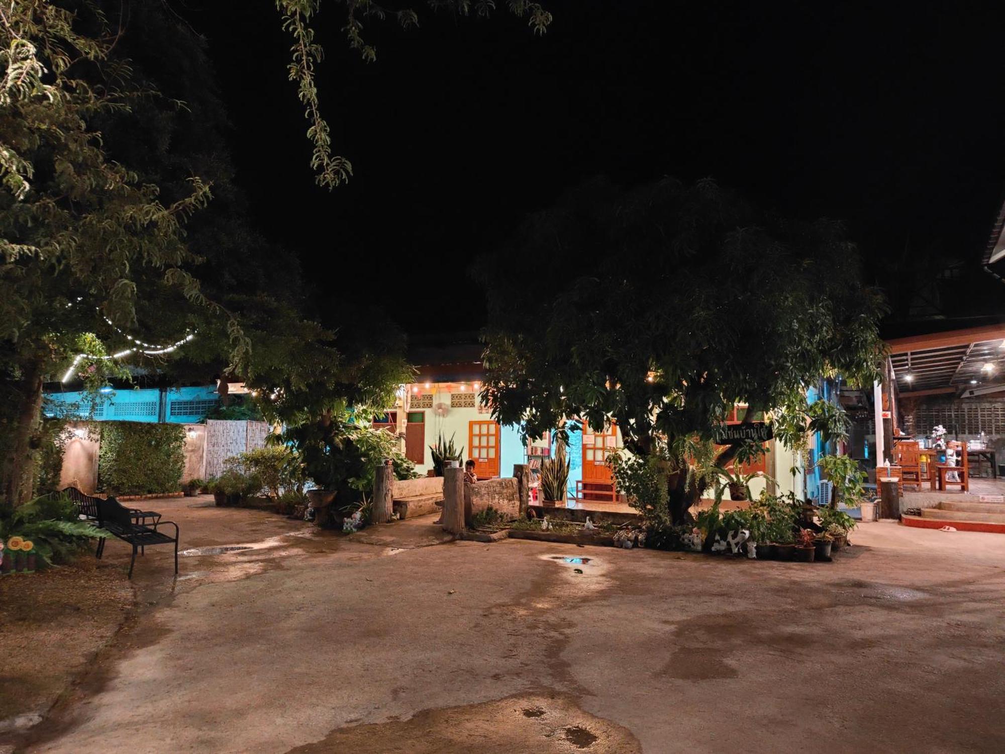Smilingface Guesthouse Sukhothai Ngoại thất bức ảnh